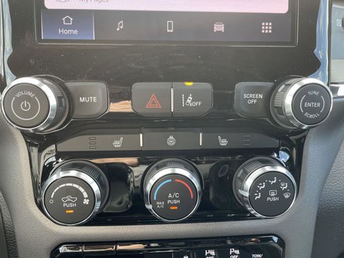 New 2026 RAM 1500 Lone Star AWD/4WD image 20