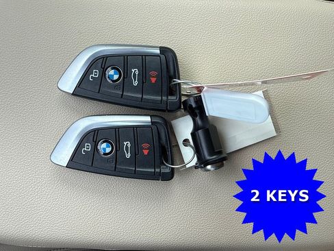 Used 2023 BMW X3 xDrive30i w/ Premium Package AWD/4WD image 4