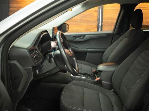 Used 2024 Ford Escape Active FWD image 9