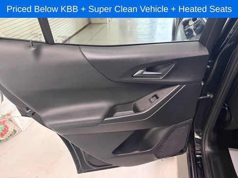 Used 2025 Chevrolet Equinox LT w/ Safety and Technology Package FWD image 16