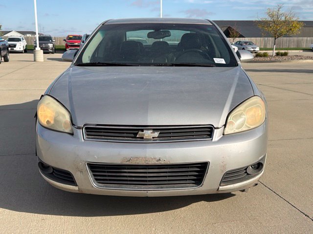 Used 2008 Chevrolet Impala LTZ FWD image 3