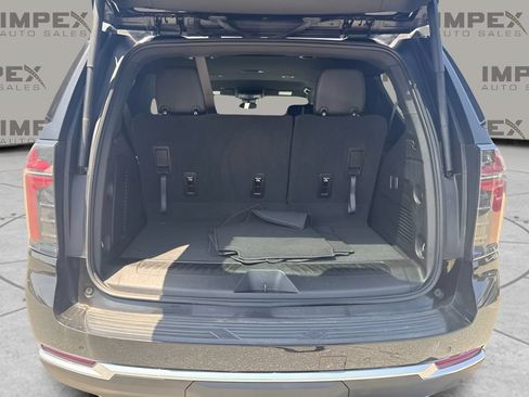 Used 2025 Chevrolet Tahoe LT AWD/4WD image 29