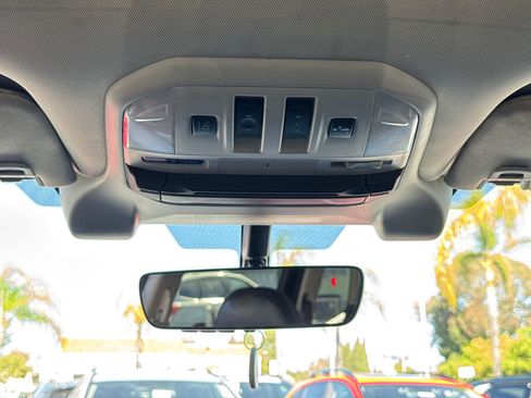 Used 2019 Subaru Ascent Limited image 14