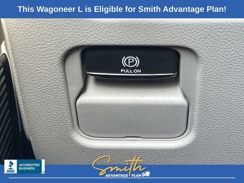 Used 2024 Jeep Wagoneer L Series II image 14