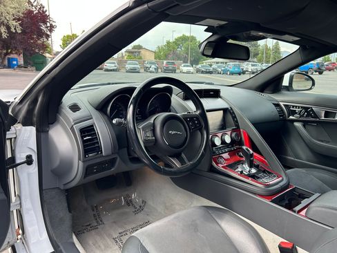 Used 2014 Jaguar F-TYPE Convertible RWD image 11