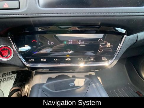 Used 2019 Honda HR-V Touring image 19