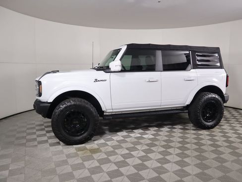 Used 2022 Ford Bronco Outer Banks image 8
