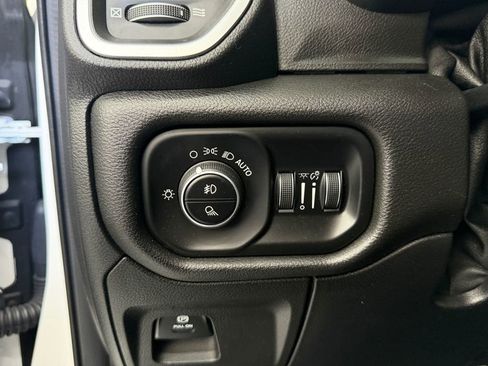 Used 2019 RAM 1500 Big Horn AWD/4WD image 31
