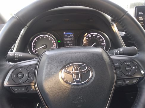 Used 2024 Toyota Camry SE FWD image 21