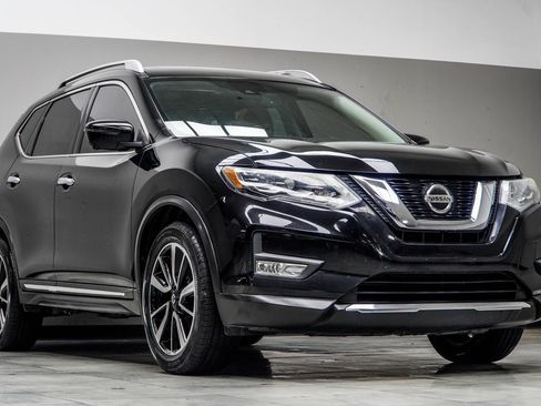 Used 2018 Nissan Rogue SL w/ Premium Package FWD image 4