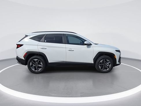 New 2026 Hyundai Tucson SEL AWD/4WD image 9