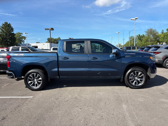 Used 2022 Chevrolet Silverado 1500 LT AWD/4WD image 22