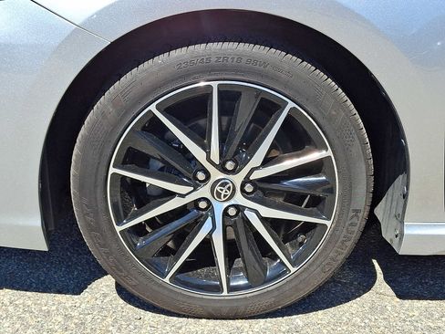 Used 2023 Toyota Camry SE w/ Convenience Package FWD image 9