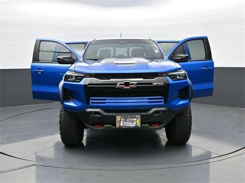 Used 2024 Chevrolet Colorado ZR2 w/ ZR2 Convenience Package III image 31