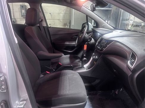 Used 2020 Chevrolet Trax LS w/ Tint and Cruise Package image 27