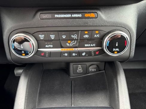 Used 2024 Ford Escape Active w/ Cold Weather Package FWD image 26