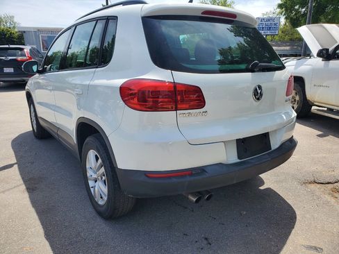Used 2015 Volkswagen Tiguan S image 5