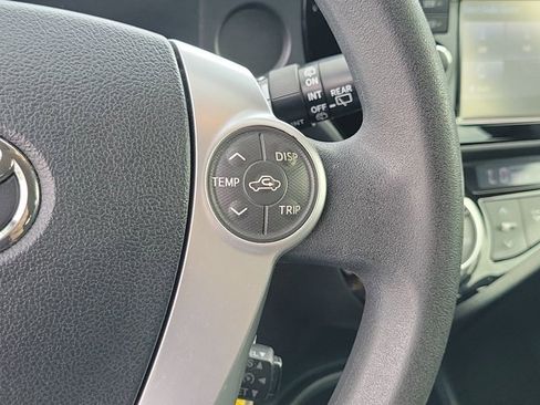 Used 2016 Toyota Prius C Two image 30