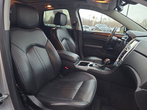 Used 2015 Cadillac SRX Luxury image 35