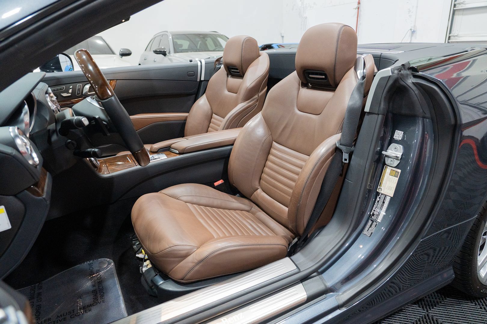 Used 2013 Mercedes-Benz SL 550 image 18