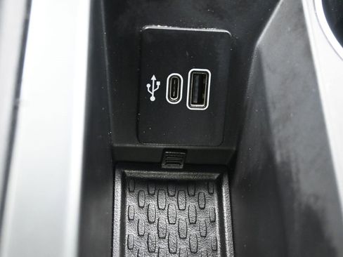 Used 2024 Lincoln Nautilus Reserve w/ Jet Appearance Package (87T) image 24