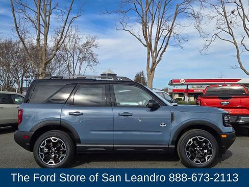 New 2025 Ford Bronco Sport Outer Banks w/ Outer Banks Tech Package+ image 8