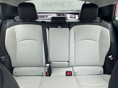 Used 2022 Toyota Prius XLE image 11