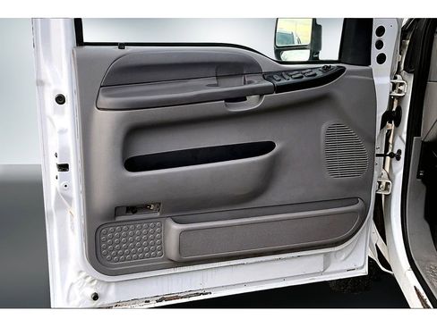 Used 2000 Ford F250 XLT image 19