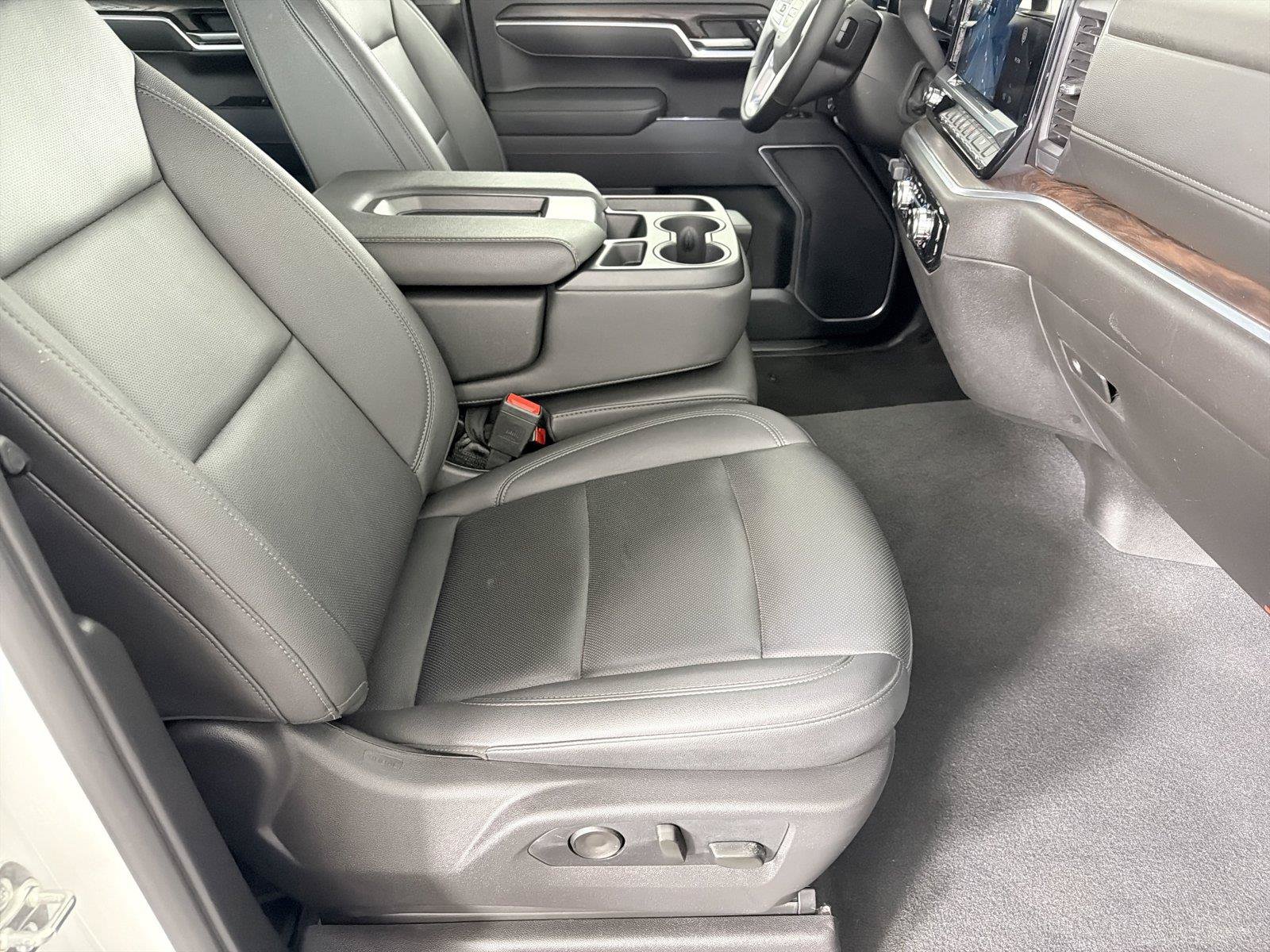 Certified 2026 GMC Sierra 1500 SLT AWD/4WD image 11