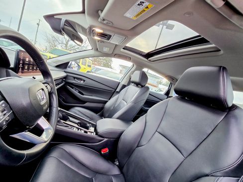 Used 2023 Honda Accord Touring image 13