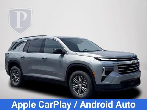 New 2026 Chevrolet Traverse LT w/ Driver Confidence Package AWD/4WD image 2
