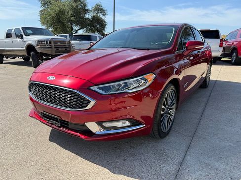 Used 2018 Ford Fusion Energi Platinum FWD image 3