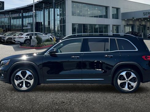 New 2025 Mercedes-Benz GLB 250 image 7