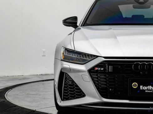 Used 2025 Audi RS 6 performance image 26