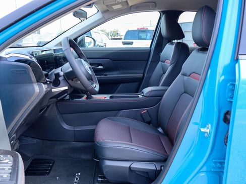 New 2026 Nissan Kicks SR image 7