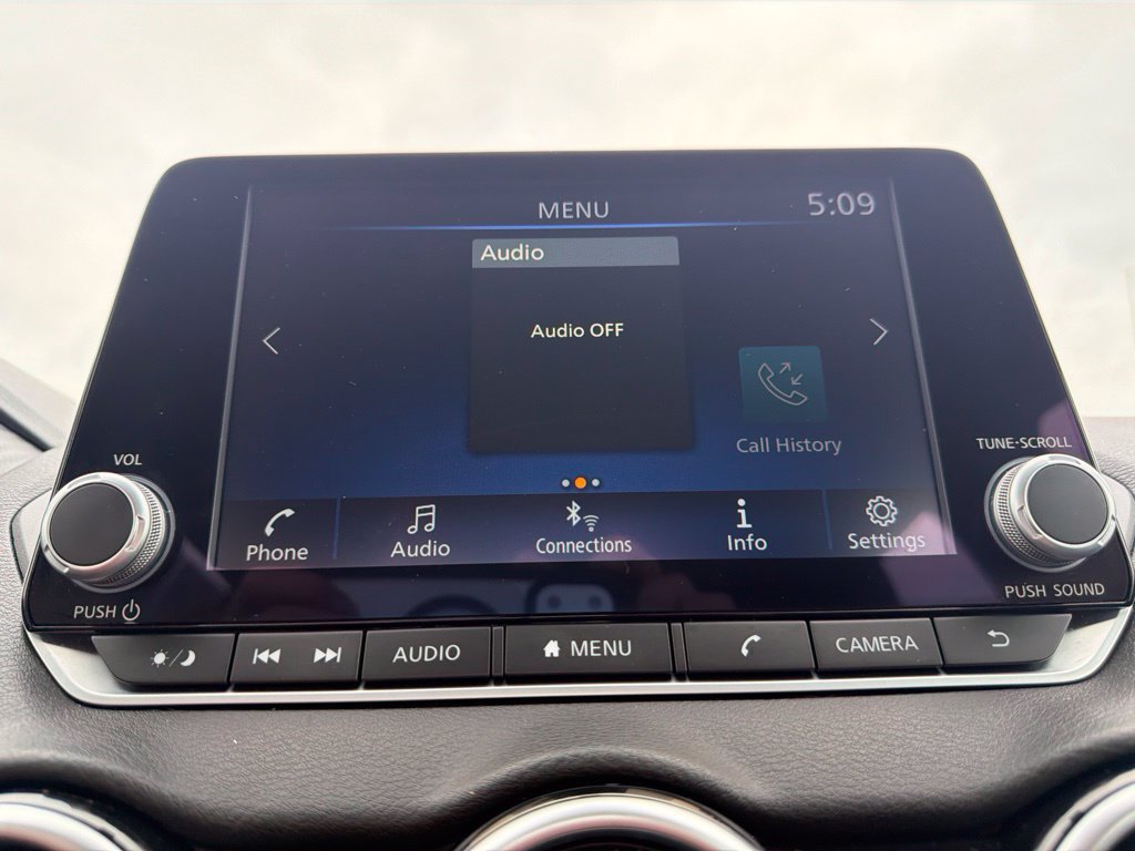 Used 2024 Nissan Sentra SV FWD image 19