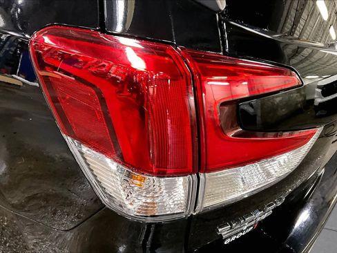 Used 2022 Subaru Forester Touring AWD/4WD image 27