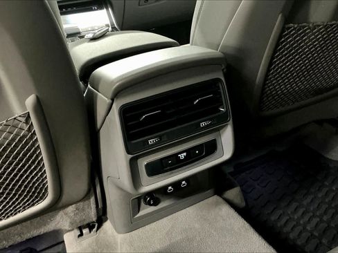 Used 2022 Audi Q7 Premium Plus image 33