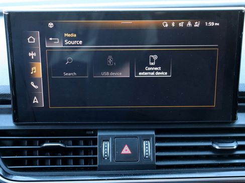 Used 2025 Audi Q5 e Premium image 37