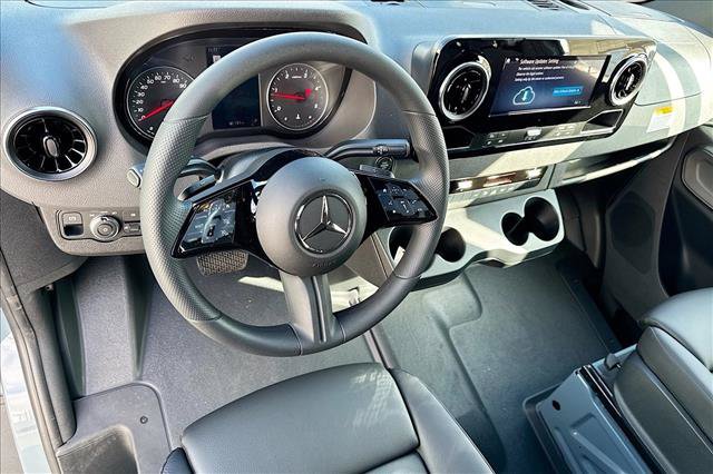 New 2026 Mercedes-Benz Sprinter 2500 image 9