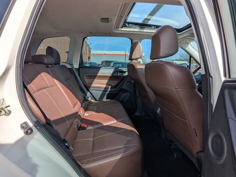 Used 2018 Subaru Forester 2.0XT Touring AWD/4WD image 15