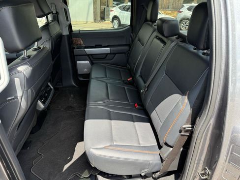 Used 2025 Ford F250 Lariat AWD/4WD image 8