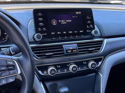 Used 2019 Honda Accord LX image 7