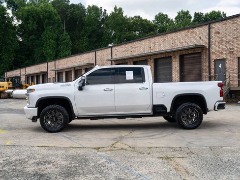 Used 2022 Chevrolet Silverado 2500 High Country w/ Z71 Off-Road Package AWD/4WD image 4