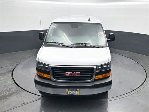 New 2025 GMC Savana 3500 LT w/ LT Preferred Equipment Group image 18