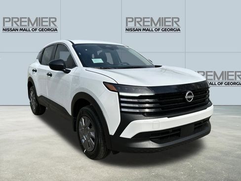 New 2026 Nissan Kicks S image 3