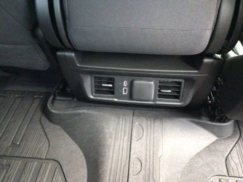 New 2026 GMC Sierra 1500 SLE AWD/4WD image 16