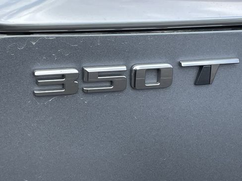 Used 2024 Cadillac XT6 Luxury w/ LPO, Floor Liner Package FWD image 41