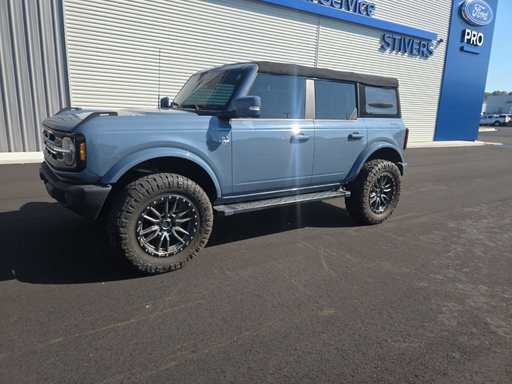 Used 2023 Ford Bronco Outer Banks AWD/4WD image 5