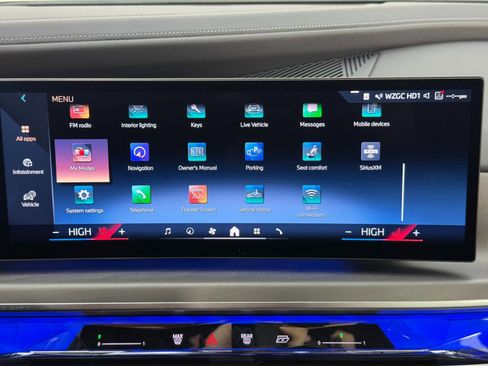 Used 2023 BMW i7 xDrive60 AWD/4WD image 24